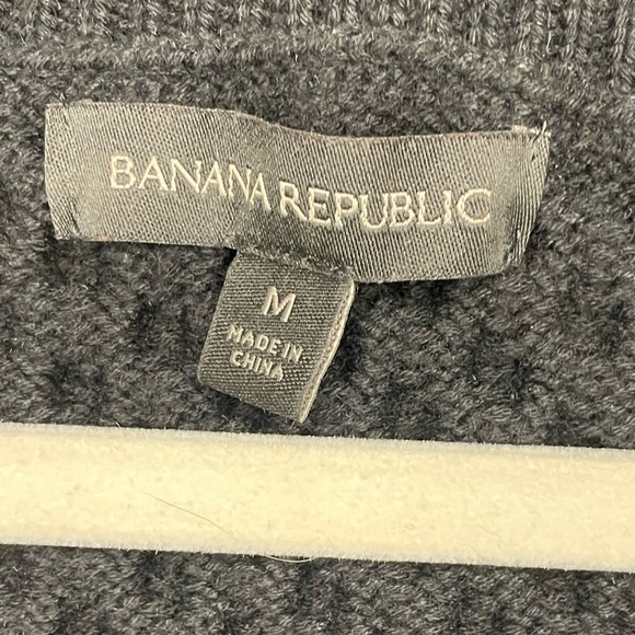 Banana Republic Pullover V-Neck Cable Waffle Knit Sweater in Black - Picture 3 of 7